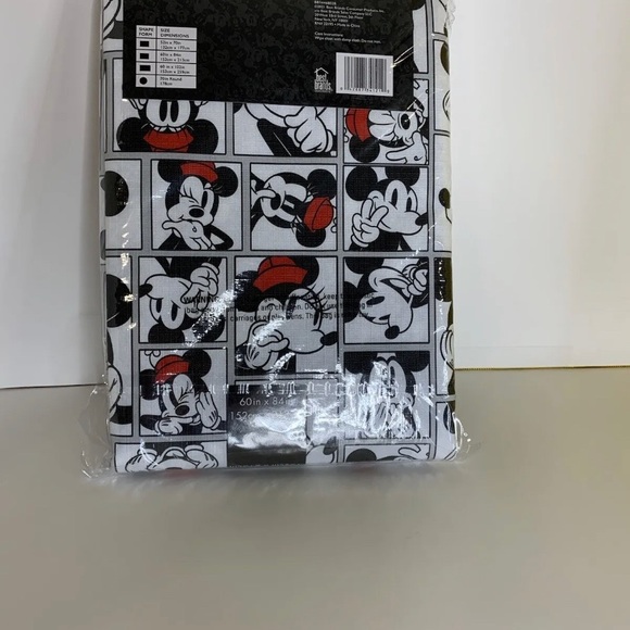 Disney "MIckey & Friends" Peva Flannel Back Tablecloth 60" x 84" - Picture 2 of 2